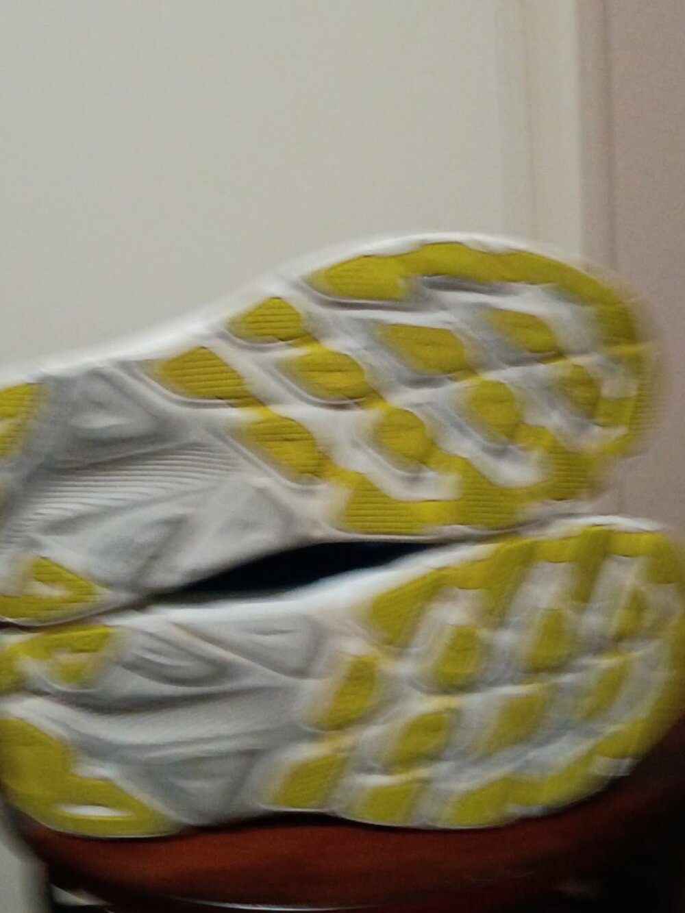 Hoka One One Clifton 9 Blue Cerise Running Shoes 1127895 VRTL Men’s Size 11.5D - Picture 3 of 14
